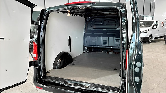 Mercedes-Benz Vito 111 11 of 12