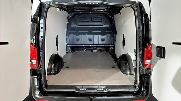 Mercedes-Benz Vito 111 10 of 12