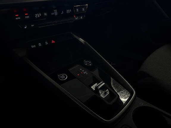 Audi A3 4 of 6