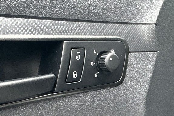 Volkswagen Caddy 18 of 19