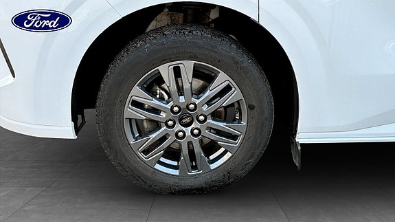 Ford Custom Tourneo 9 of 9