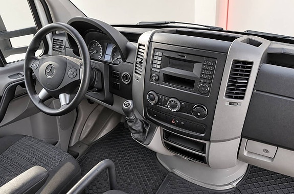 Mercedes-Benz Sprinter 316 6 of 12