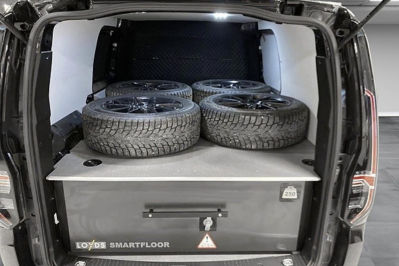 Volkswagen Caddy 14 of 24