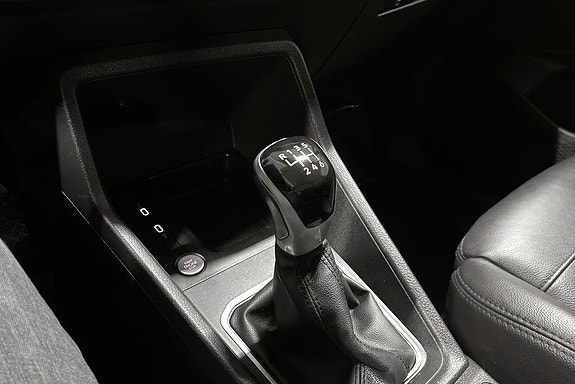 Volkswagen Caddy 12 of 24