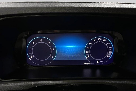 Volkswagen Caddy 10 of 24