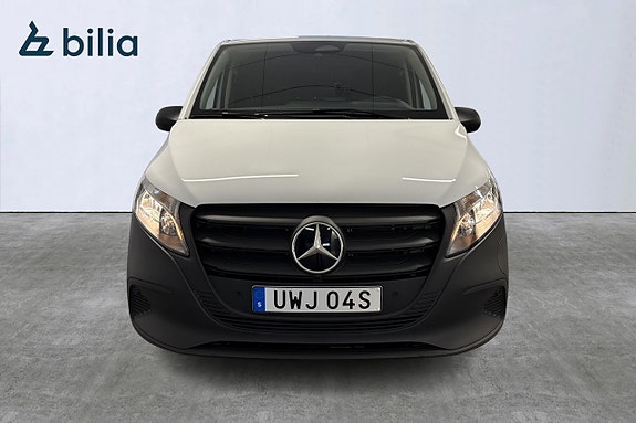 Mercedes-Benz eVito 129 14 of 22