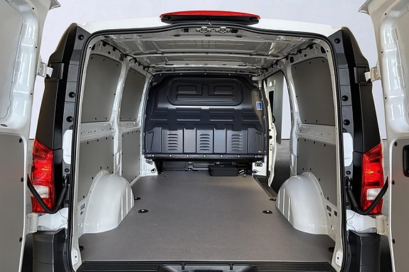 Mercedes-Benz eVito 129 16 of 22