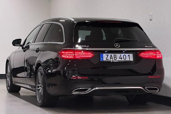 Mercedes-Benz E 220 d 22 of 29