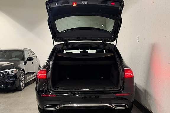 Mercedes-Benz E 220 d 24 of 29