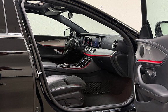 Mercedes-Benz E 220 d 26 of 29