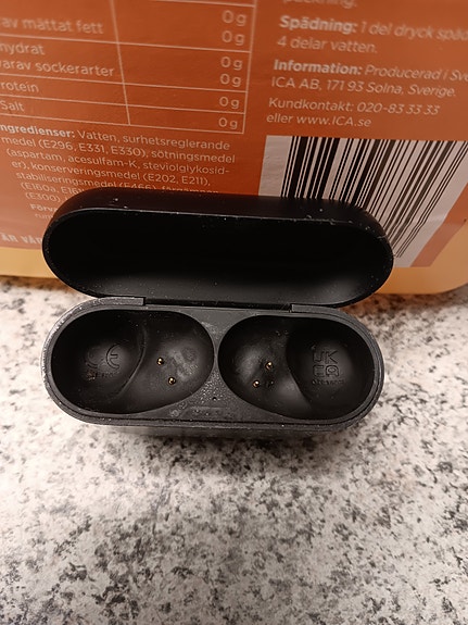 Product image 1 of 2