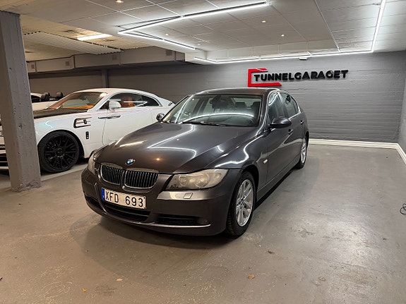 BMW 325Xi 3 of 14