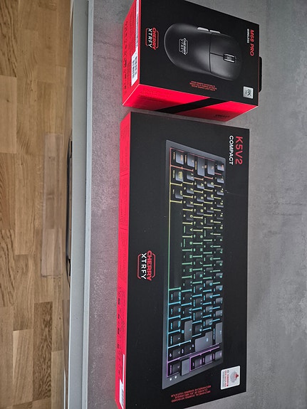 Product image 1 of 4