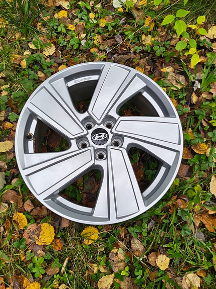 Product image 1 of 3
