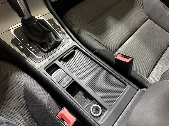 Volkswagen Golf I 17 of 19