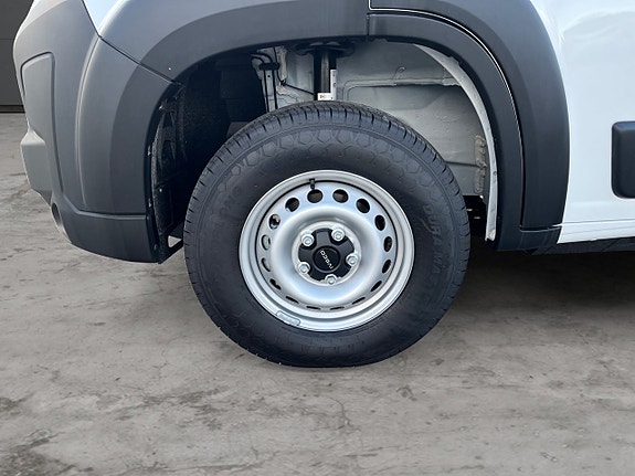 Iveco eSuperJolly 9 of 16