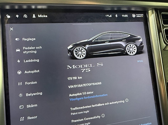 Tesla Model S 12 of 16