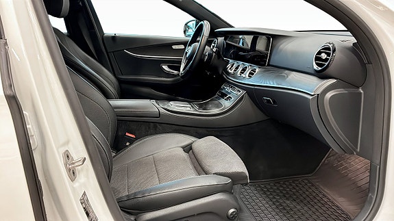 Mercedes-Benz E 220 d 3 of 19