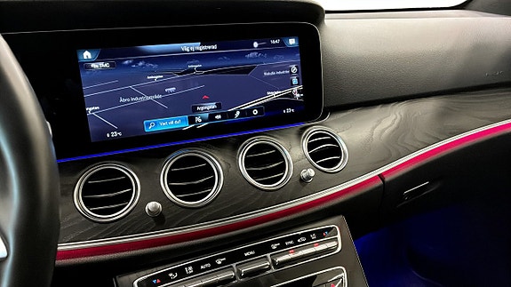 Mercedes-Benz E 220 d 16 of 19