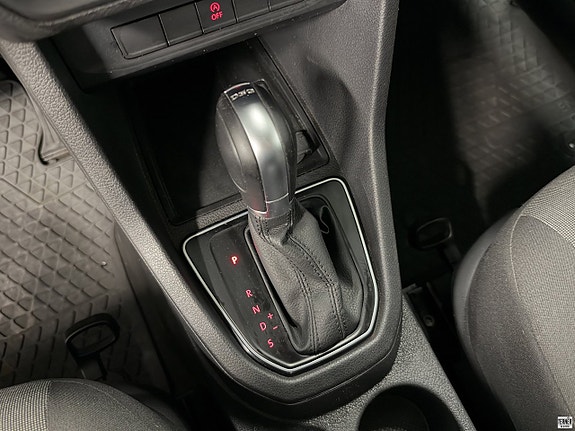 Volkswagen Caddy 10 of 15
