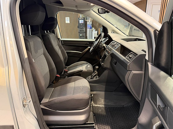 Volkswagen Caddy 18 of 24