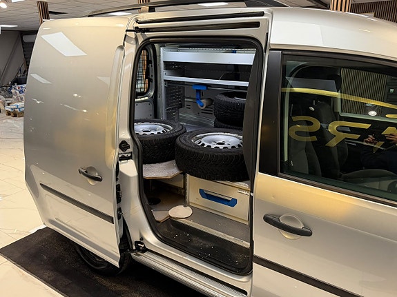 Volkswagen Caddy 9 of 24