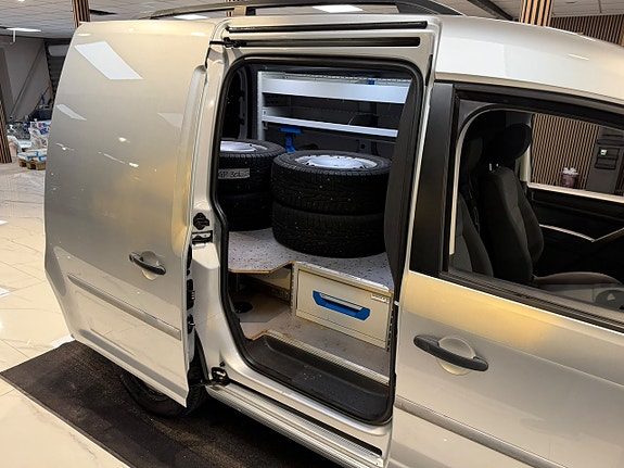 Volkswagen Caddy 8 of 22