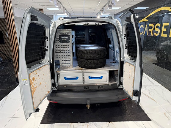 Volkswagen Caddy 5 of 22