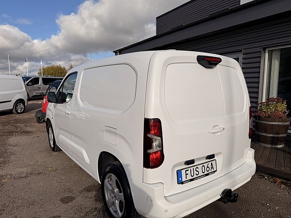 Peugeot Partner 3 of 8