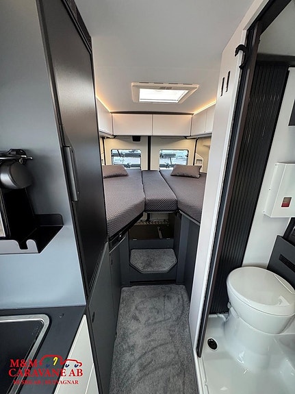 Adria TWIN Supreme 640 SLB Långbädd 6 of 9