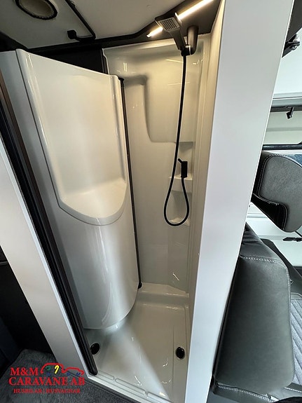 Adria TWIN Supreme 640 SLB Långbädd 8 of 9