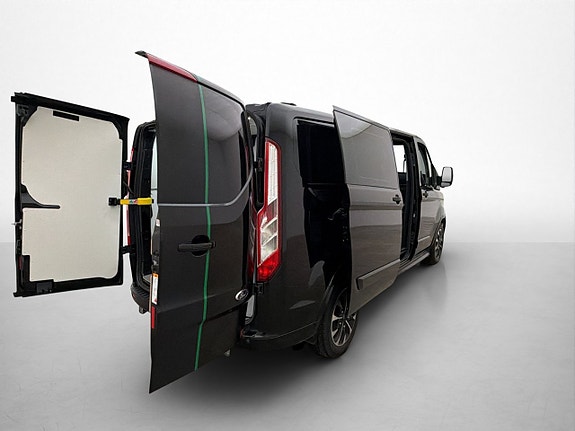 Ford Transit Custom 11 of 30