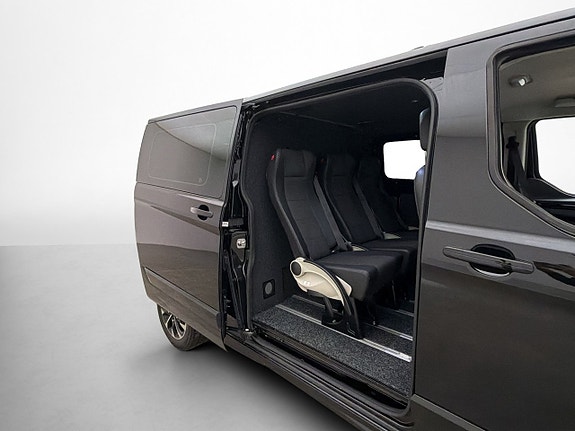 Ford Transit Custom 14 of 30