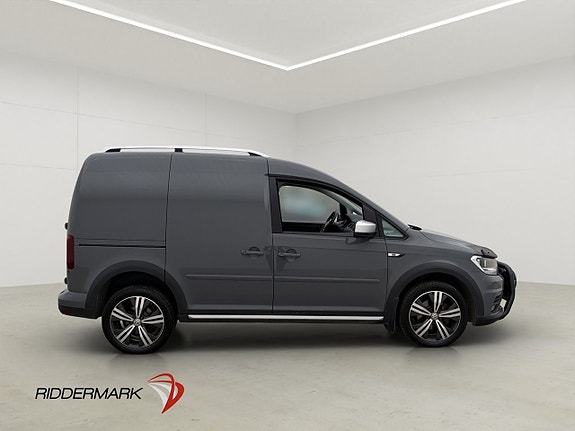 Volkswagen Caddy Alltrack 2 of 27