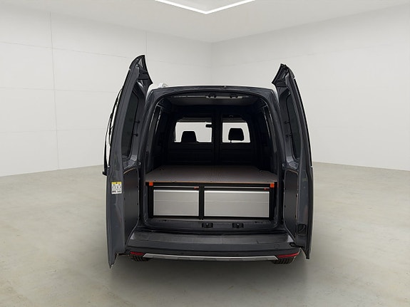 Volkswagen Caddy Alltrack 12 of 27