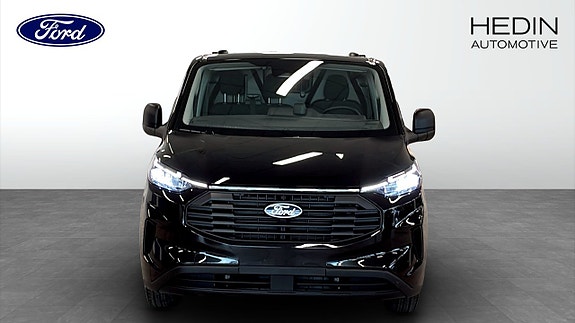 Ford Transit Custom 8 of 15