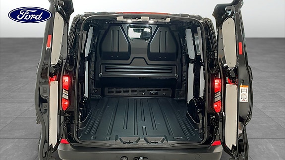 Ford Transit Custom 10 of 15
