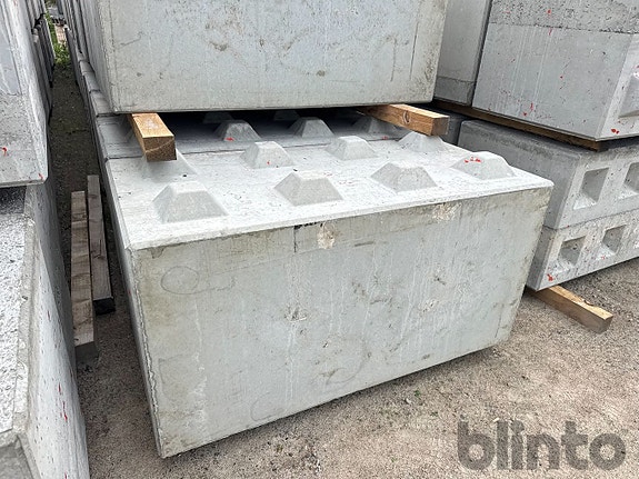 Product image 1 of 10