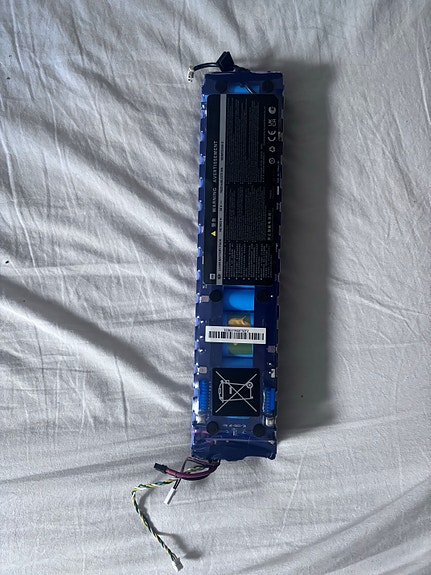 Product image 1 of 2