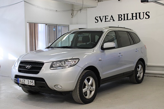 Hyundai Santa Fe 3 of 12