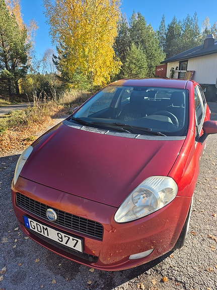 Fiat Grande Punto 2 of 6