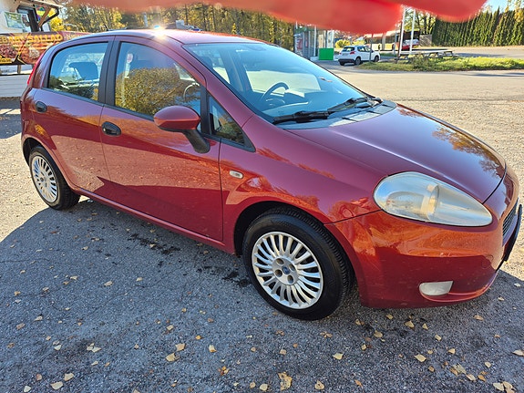 Fiat Grande Punto 3 of 6