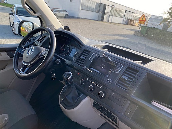 Volkswagen Transporter 4 of 8