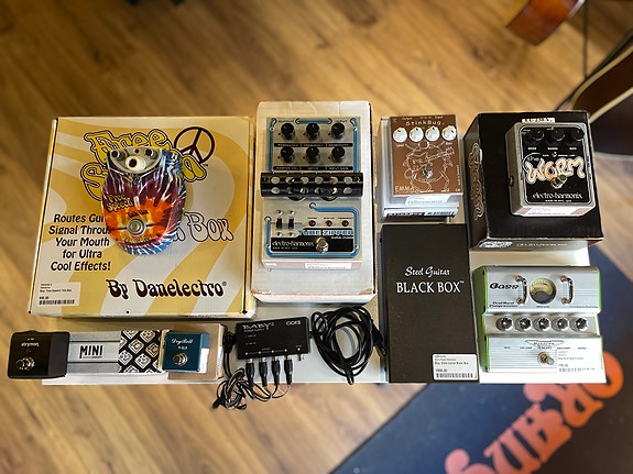 Product image 1 of 3
