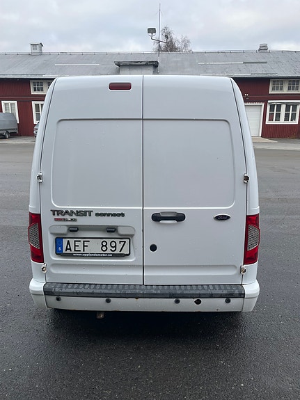 Ford Transit Connect 2 of 7