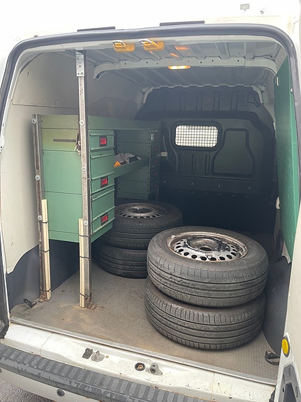 Ford Transit Connect 3 of 7