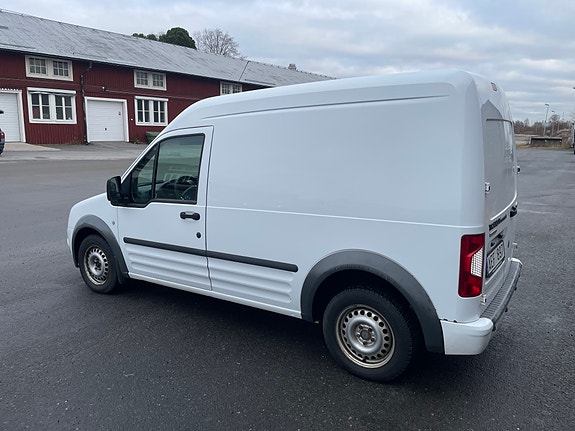 Ford Transit Connect 4 of 7