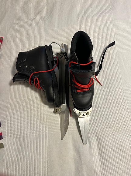 Product image 1 of 2