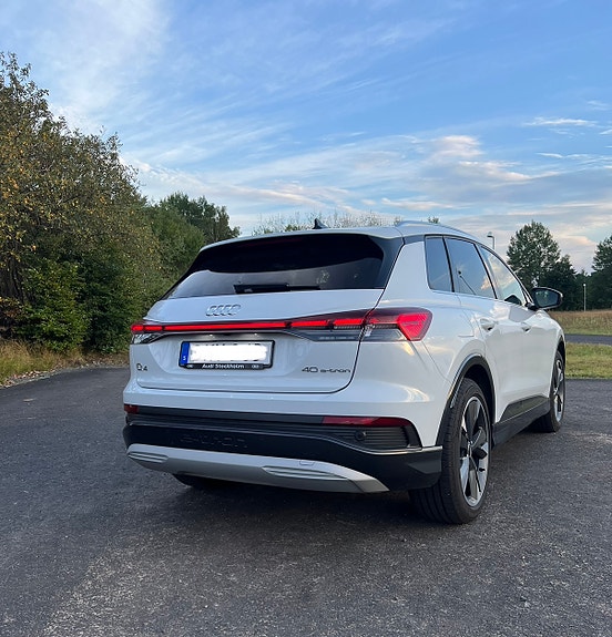 Audi Q4 e-tron 5 of 6
