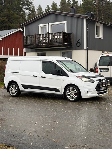 Ford Transit Connect 3 of 5